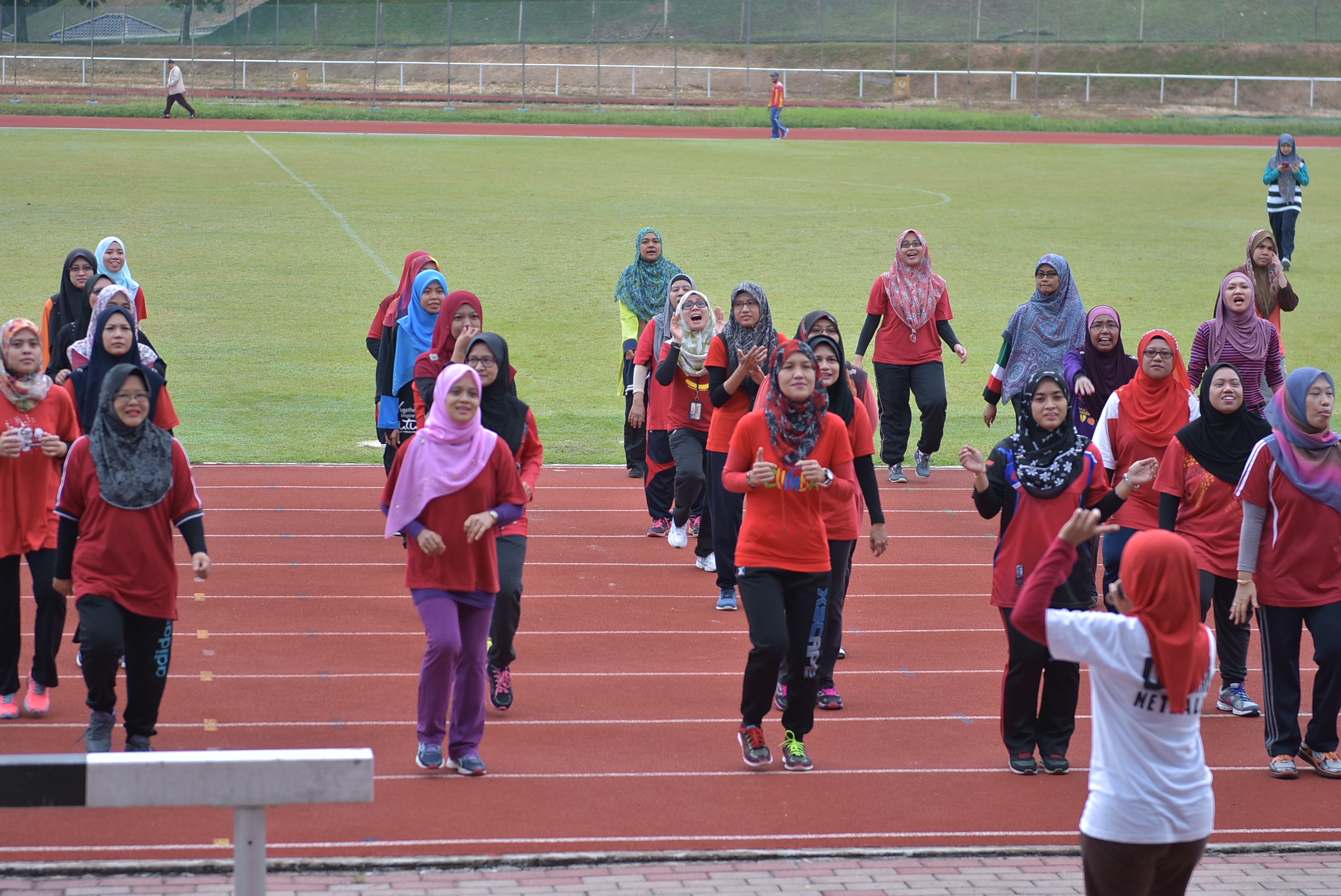 UKM 9215